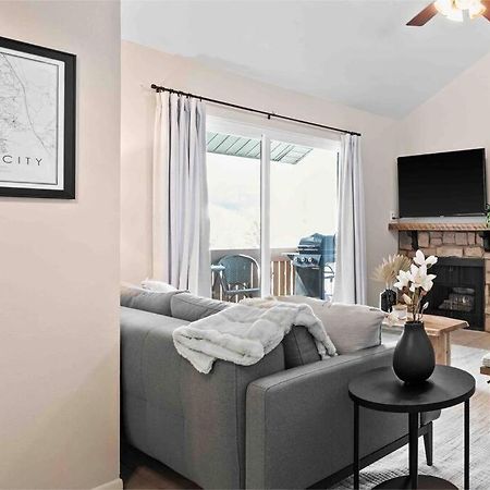 Cozy Top Floor Condo With Mountain Views Παρκ Σίτι Εξωτερικό φωτογραφία