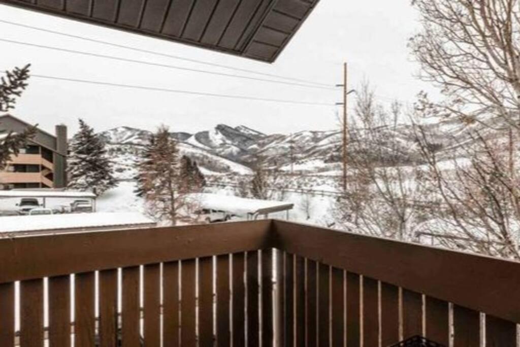Cozy Top Floor Condo With Mountain Views Παρκ Σίτι Εξωτερικό φωτογραφία